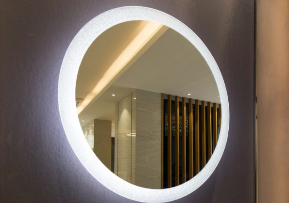 Round mirror with LED lights